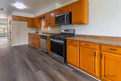 5920 S Merrimac Avenue, Chicago, IL 60638 - Photo 8