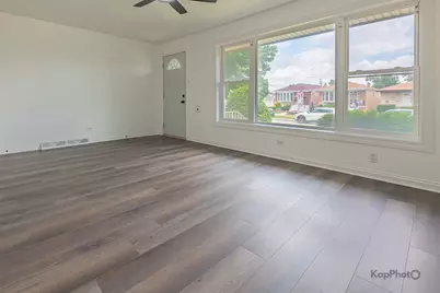 5920 S Merrimac Avenue, Chicago, IL 60638 - Photo 4