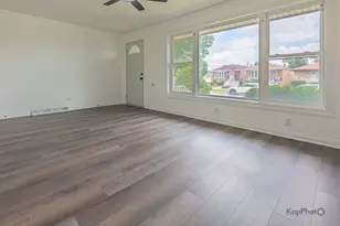 5920 S Merrimac Ave, Chicago, IL 60638 - Photo 4