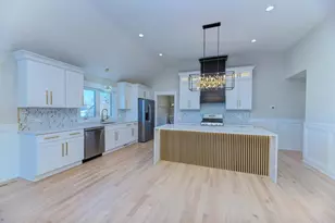 6519 W 82nd St, Burbank, IL 60459 - Photo 12