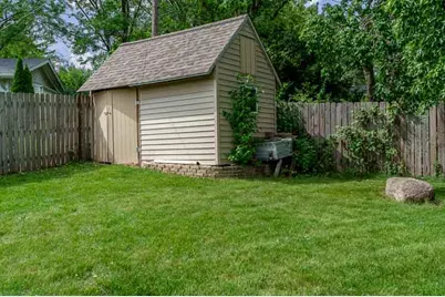 3803 Hemlock Court, Rockford, IL 61107 - Photo 6