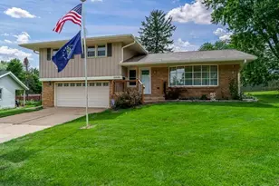 3803 Hemlock Ct, Rockford, IL 61107 - Photo 1