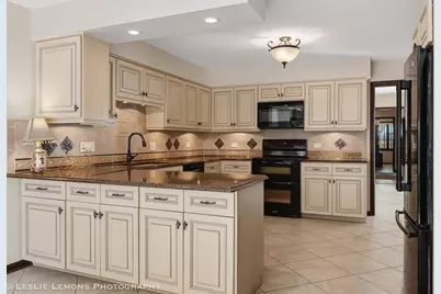 1160 Cheshire Avenue, Naperville, IL 60540 - Photo 12