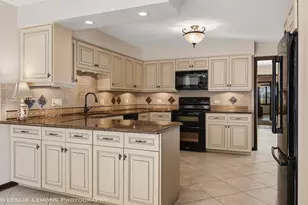1160 Cheshire Ave, Naperville, IL 60540 - Photo 12