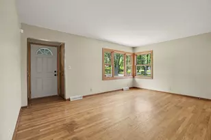 214 Pearl St, Cary, IL 60013 - Photo 4