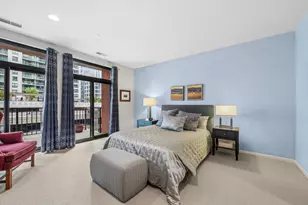 33 W Huron St, Chicago, IL 60654 - Photo 14