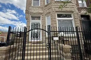 2451 W Jackson Blvd, Chicago, IL 60612 - Photo 1