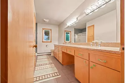525 E High Street, Sycamore, IL 60178 - Photo 28