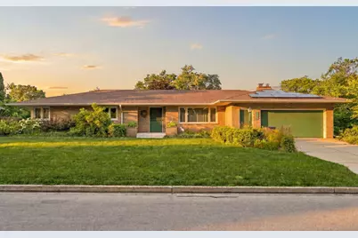 525 E High Street, Sycamore, IL 60178 - Photo 2