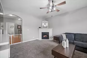 9040 Falcon Greens Dr, Crystal Lake, IL 60014 - Photo 10