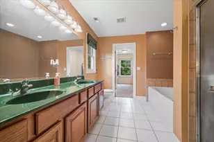 9040 Falcon Greens Dr, Crystal Lake, IL 60014 - Photo 16