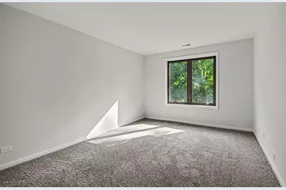 6935 N Milwaukee Avenue #204, Niles, IL 60714 - Photo 8