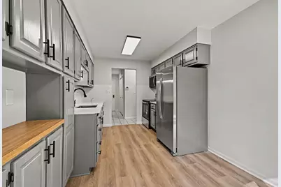 6935 N Milwaukee Avenue #204, Niles, IL 60714 - Photo 6