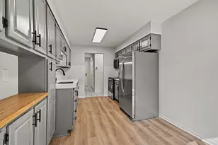 6935 N Milwaukee Ave, Niles, IL 60714 - Photo 6