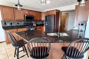 310 Bellaire Dr, Winnebago, IL 61088 - Photo 22