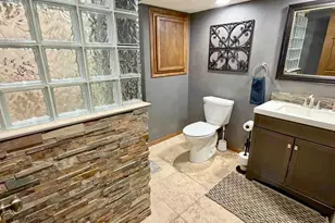 310 Bellaire Dr, Winnebago, IL 61088 - Photo 18