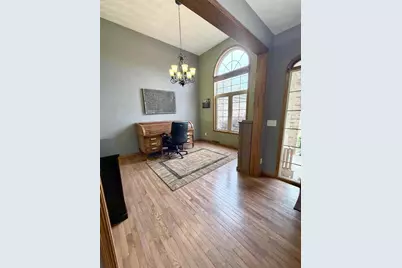 310 Bellaire Drive, Winnebago, IL 61088 - Photo 8