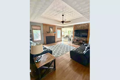 310 Bellaire Drive, Winnebago, IL 61088 - Photo 2