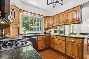 43W683 Hawkeye Dr, Elburn, IL 60119 - Photo 8