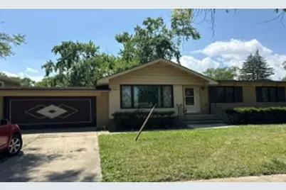 410 W Holly Court, Glenwood, IL 60425 - Photo 2