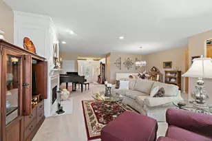 13048 Farm Hill Dr, Huntley, IL 60142 - Photo 8