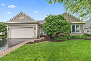 13048 Farm Hill Dr, Huntley, IL 60142 - Photo 2