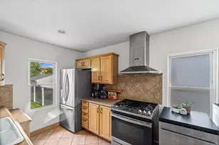 3239 N Osceola Ave, Chicago, IL 60634 - Photo 2