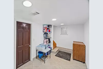 3239 N Osceola Avenue, Chicago, IL 60634 - Photo 14