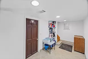 3239 N Osceola Ave, Chicago, IL 60634 - Photo 14