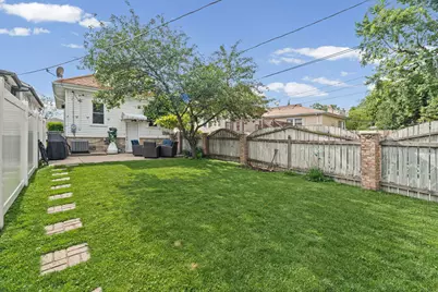 3239 N Osceola Avenue, Chicago, IL 60634 - Photo 20