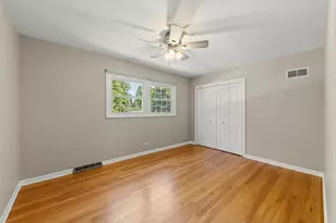 26W257 Blackhawk Dr, Wheaton, IL 60189 - Photo 20