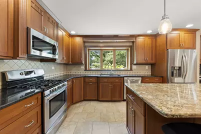 26W257 Blackhawk Drive, Wheaton, IL 60189 - Photo 8