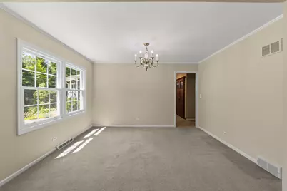 26W257 Blackhawk Drive, Wheaton, IL 60189 - Photo 6