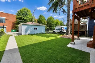 4717 N Keystone Ave, Chicago, IL 60630 - Photo 4