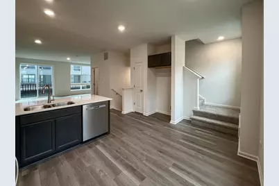 392 Summit Circle, Lombard, IL 60148 - Photo 6