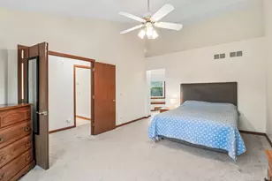 955 Heathrow Ln, Naperville, IL 60540 - Photo 20