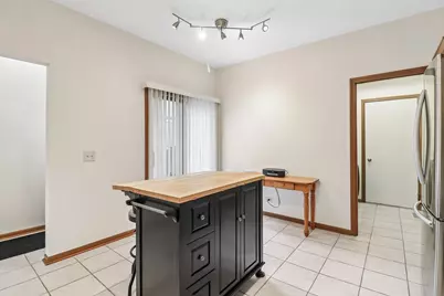 955 Heathrow Lane, Naperville, IL 60540 - Photo 8