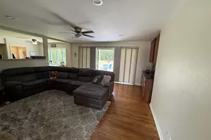 4 Yorkshire Dr, Lincolnshire, IL 60069 - Photo 10
