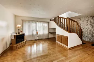 10532 S Sun Valley Ct, Palos Hills, IL 60465 - Photo 6