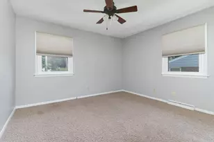 16 Woodruff Dr, Bloomington, IL 61701 - Photo 34