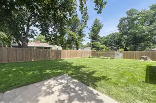 16 Woodruff Dr, Bloomington, IL 61701 - Photo 54