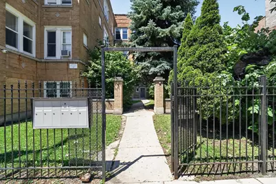 1852 S Central Park Avenue #2E, Chicago, IL 60623 - Photo 4