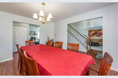 2901 Harrisburg Court, Lindenhurst, IL 60046 - Photo 12