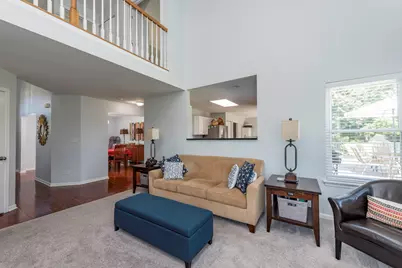 2901 Harrisburg Court, Lindenhurst, IL 60046 - Photo 8