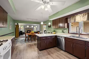 7617 W 158th Ct, Orland Park, IL 60462 - Photo 10