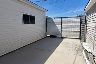 5028 W Parker Ave, Chicago, IL 60639 - Photo 32