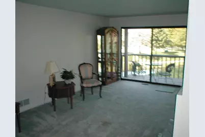 960 Shoreline Road #897, Lake Barrington, IL 60010 - Photo 6