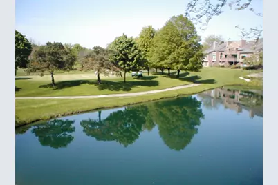 960 Shoreline Road #897, Lake Barrington, IL 60010 - Photo 8
