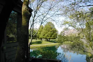 960 Shoreline Rd, Lake Barrington, IL 60010 - Photo 4