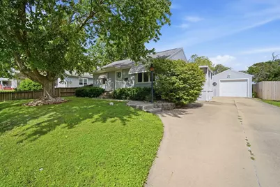 1216 S Mason Street, Bloomington, IL 61701 - Photo 2